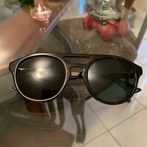 NWOT GUCCI Aviators